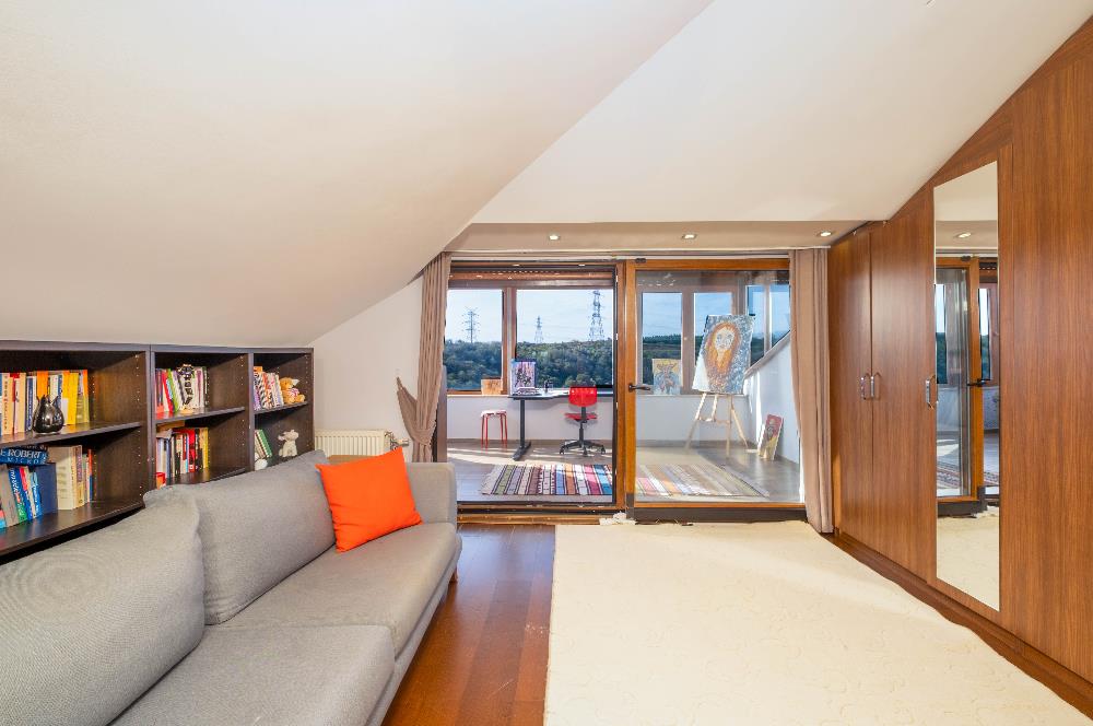 BOĞAZKENT KONAKLARI'NDA DOĞA MANZARALI 6+2 SATILIK VİLLA