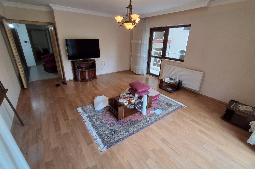 ESAT BAŞAK SOKAK GENÇ BİNADA 3+1 KOMBİLİ , OTOPARKLI