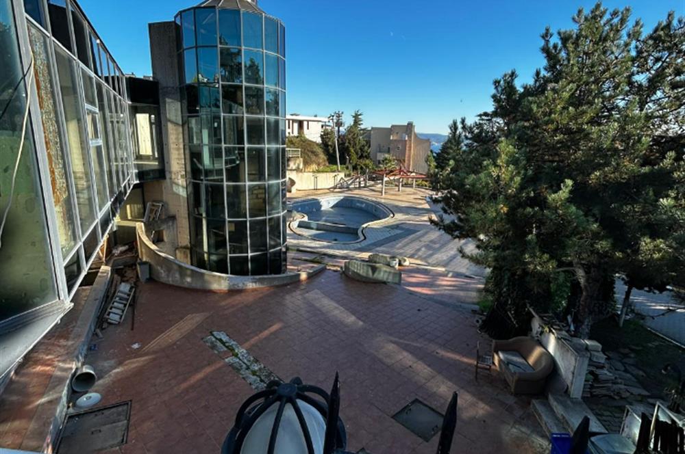 DARICA'DA HARİKA DENİZ MANZARALI,TERASLI,AÇIK YÜZME HAVUZLU BİNA