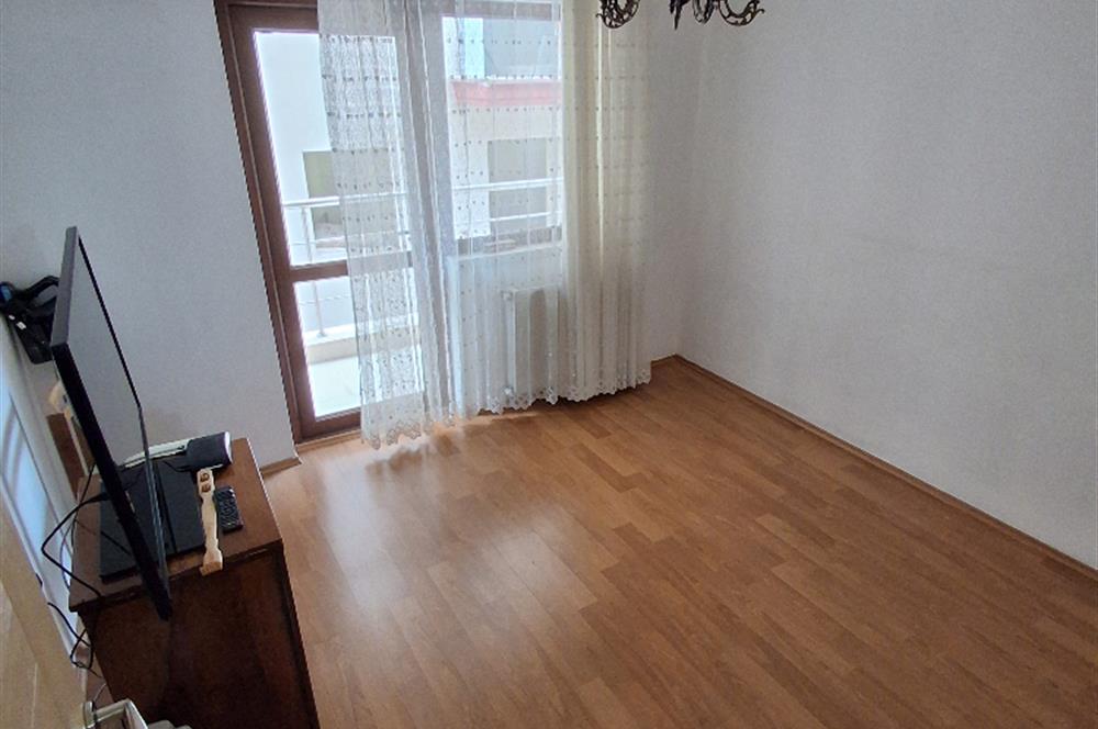 ESAT BAŞAK SOKAK GENÇ BİNADA 3+1 KOMBİLİ , OTOPARKLI