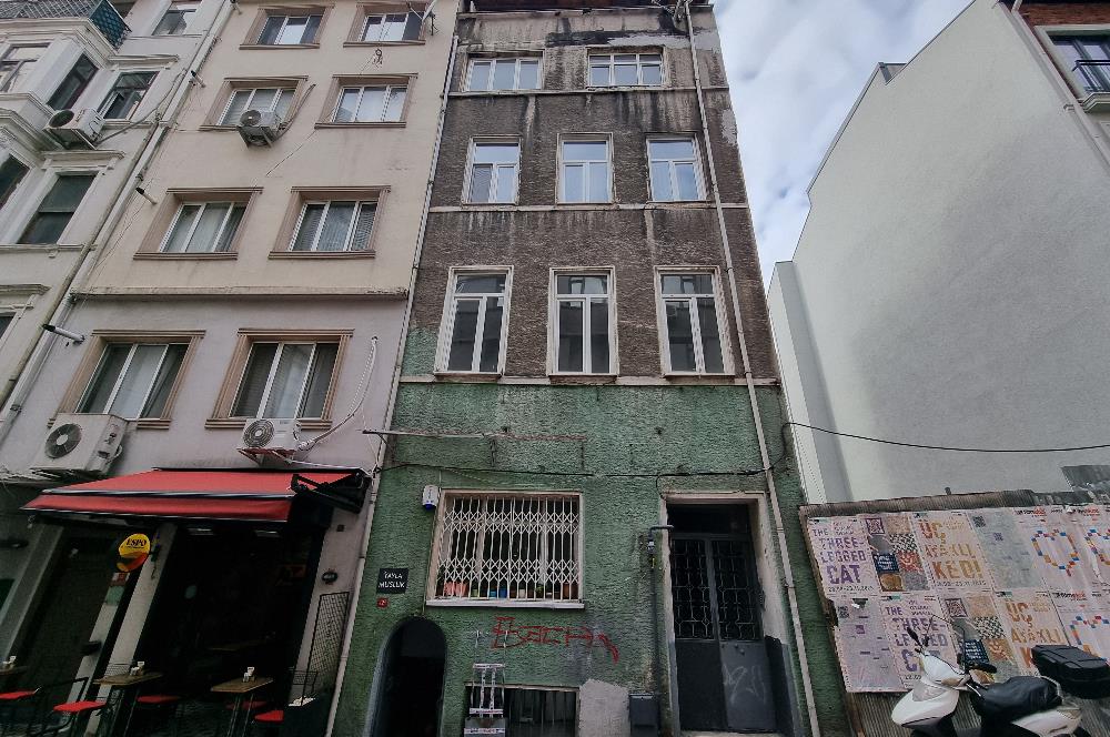 Beyoğlu Şişhanede Satılık Komple Bina
