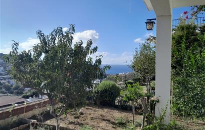 Bodrum Gümüşlük Deniz Manzaralı Bahçeli Kiralık Müstakil Ev