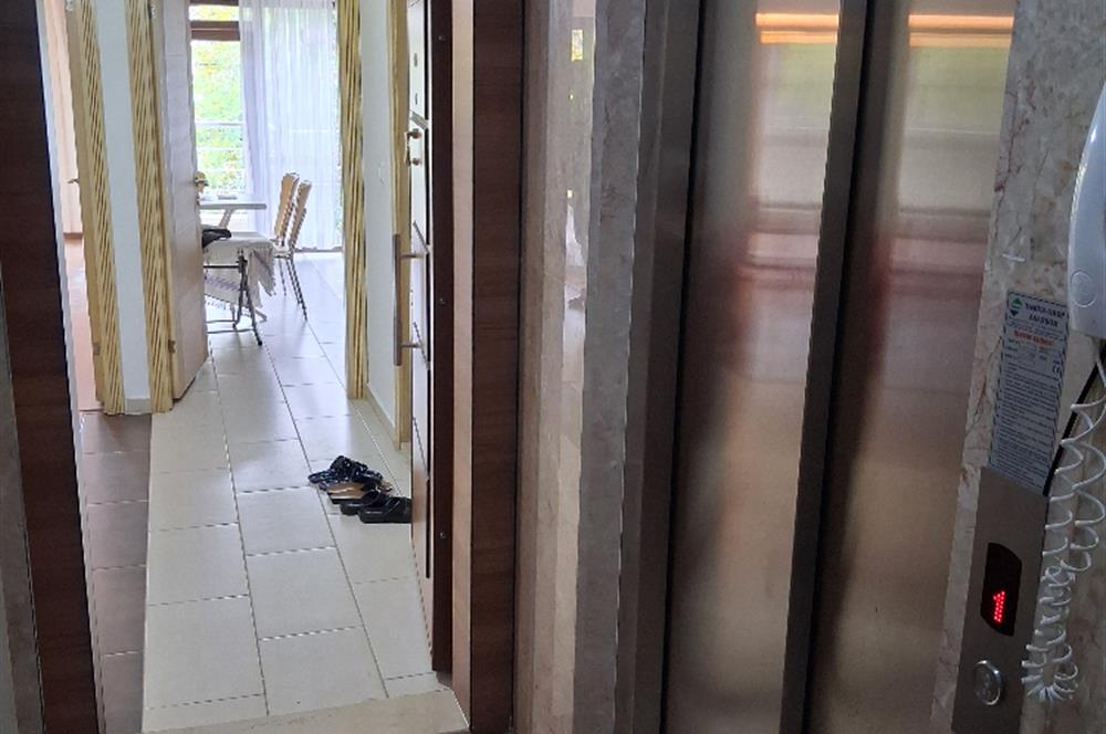 ESAT BAŞAK SOKAK GENÇ BİNADA 3+1 KOMBİLİ , OTOPARKLI