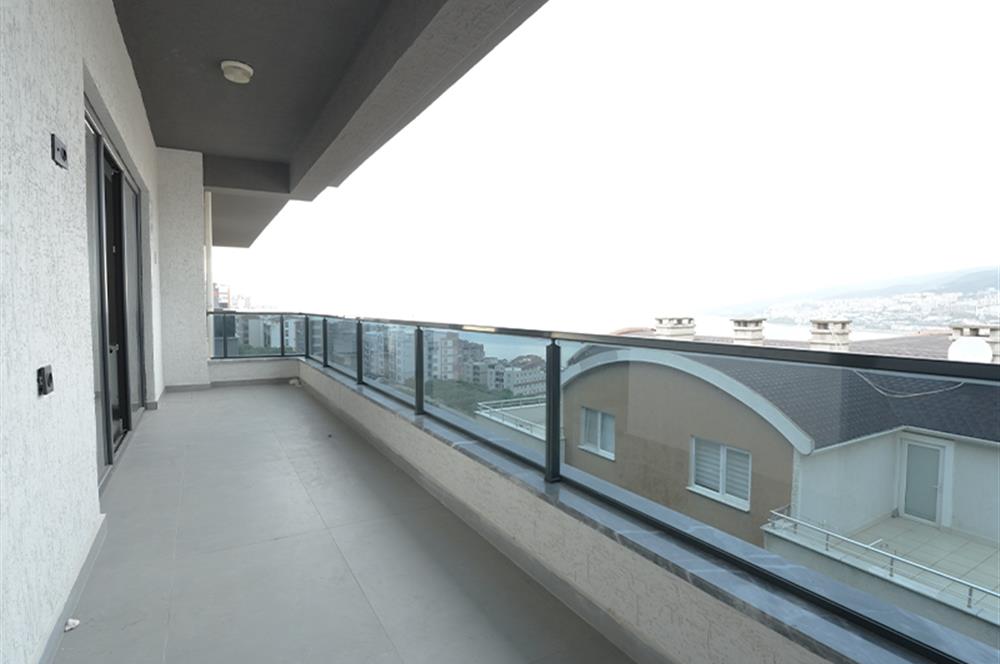 C21 Cius; Hisartepe Merkez'de Deniz Manzaralı 2+1 Kiralık Daire