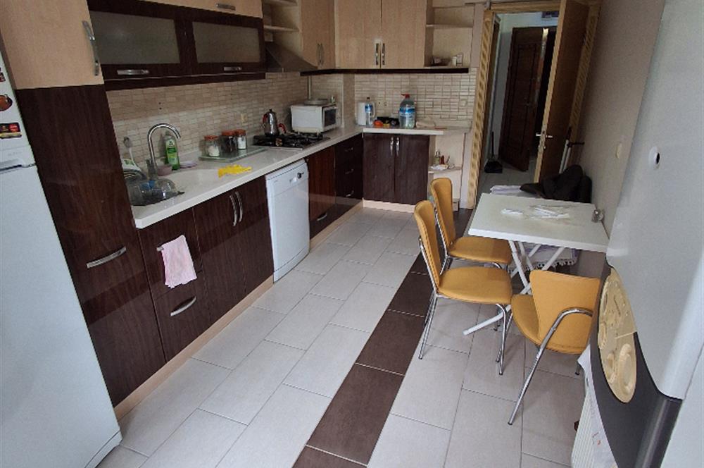 ESAT BAŞAK SOKAK GENÇ BİNADA 3+1 KOMBİLİ , OTOPARKLI