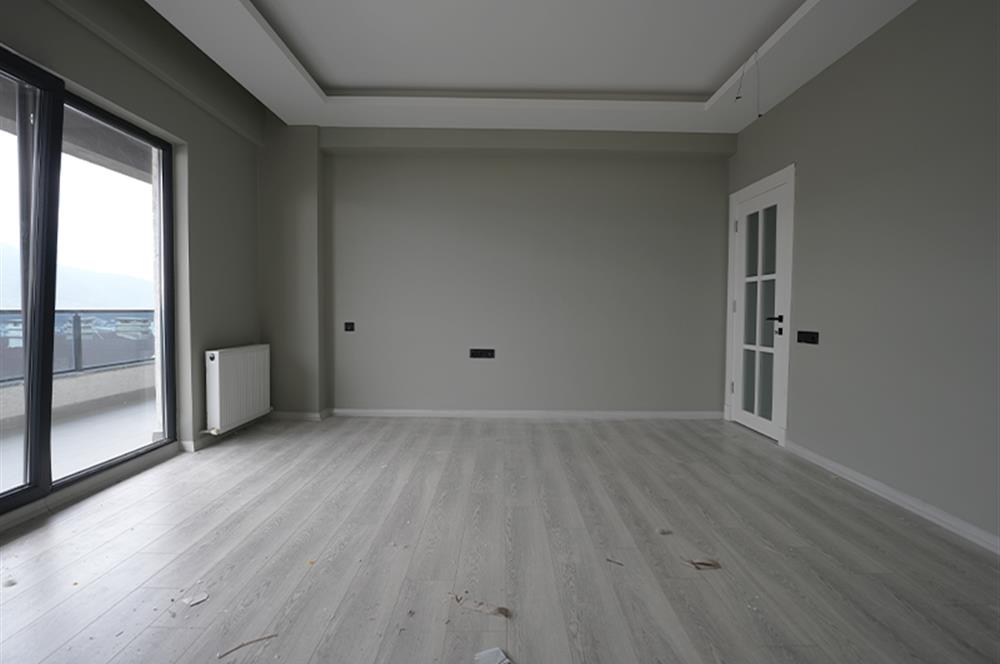 C21 Cius; Hisartepe Merkez'de Deniz Manzaralı 2+1 Kiralık Daire