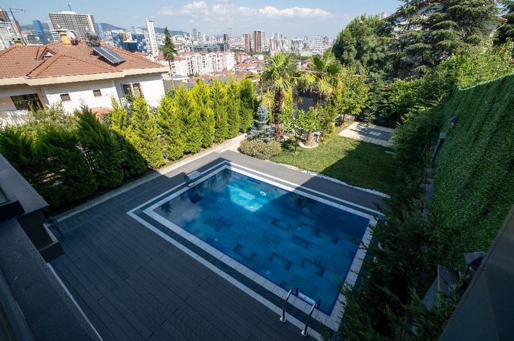 DRAGOS'TA 5+2 VE SPOR SALONLU ÖZEL HAVUZLU BAHÇELİ MÜSTAKİL VİLLA