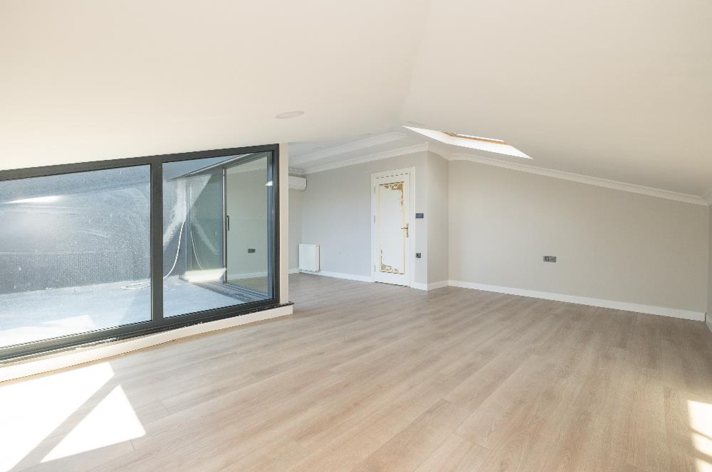 DRAGOS'TA 5+2 VE SPOR SALONLU ÖZEL HAVUZLU BAHÇELİ MÜSTAKİL VİLLA