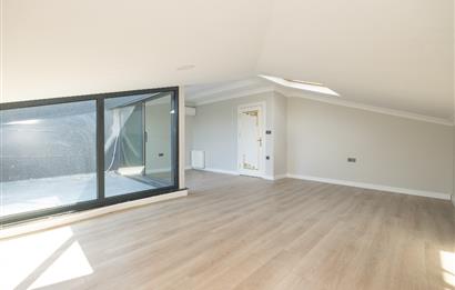 DRAGOS'TA 5+2 VE SPOR SALONLU ÖZEL HAVUZLU BAHÇELİ MÜSTAKİL VİLLA