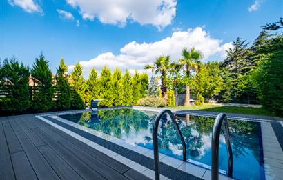 DRAGOS'TA 5+2 VE SPOR SALONLU ÖZEL HAVUZLU BAHÇELİ MÜSTAKİL VİLLA