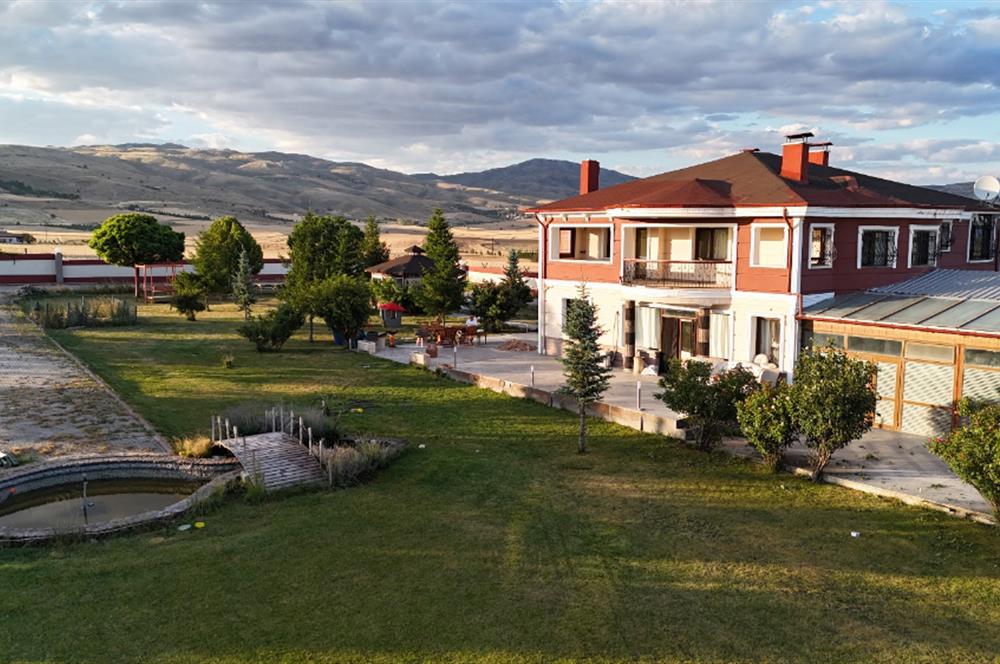 ELMADAĞ İLÇESİNDE 20.000 m2 BESİ ÇİFTLİĞİ