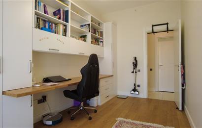 AİLELER İÇİN İDEAL! KUMSALLI, ÇOCUK HAVUZLU SİTE'DE GENİŞ 3.5+1 SATILIK DAİRE