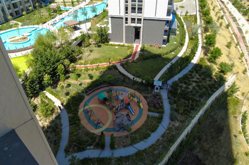 AİLELER İÇİN İDEAL! KUMSALLI, ÇOCUK HAVUZLU SİTE'DE GENİŞ 3.5+1 SATILIK DAİRE