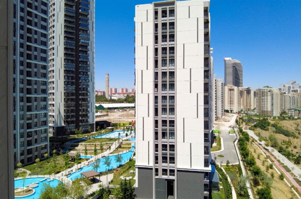 AİLELER İÇİN İDEAL! KUMSALLI, ÇOCUK HAVUZLU SİTE'DE GENİŞ 3.5+1 SATILIK DAİRE