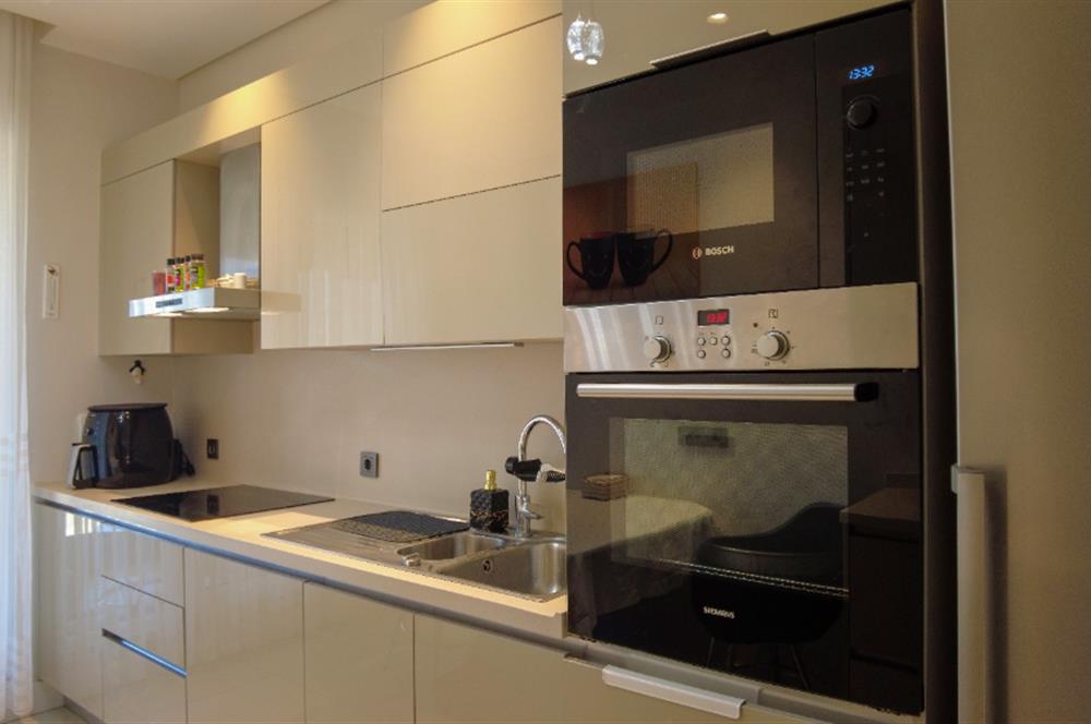 AİLELER İÇİN İDEAL! KUMSALLI, ÇOCUK HAVUZLU SİTE'DE GENİŞ 3.5+1 SATILIK DAİRE