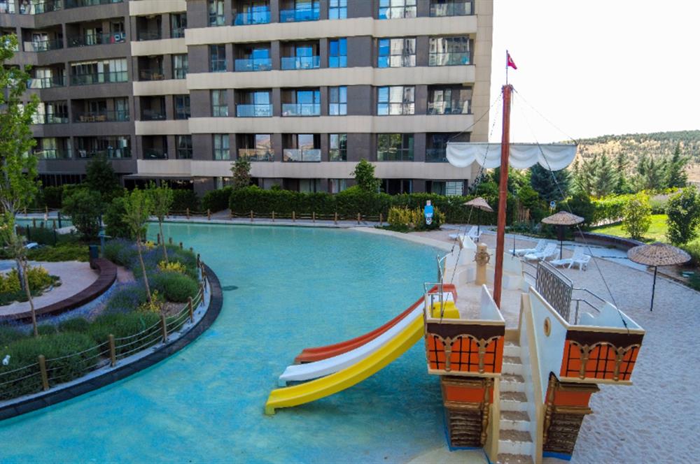 AİLELER İÇİN İDEAL! KUMSALLI, ÇOCUK HAVUZLU SİTE'DE GENİŞ 3.5+1 SATILIK DAİRE