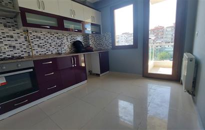 Fikri Altay Mah. Geniş 2+1 Kapalı Mutfak Önü Açık Kiralık Daire