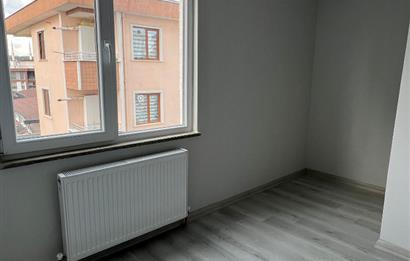 ÇEKMEKÖY TAŞDELEN'DE METROYA 500 METRE SATILIK 2+1 DAİRE