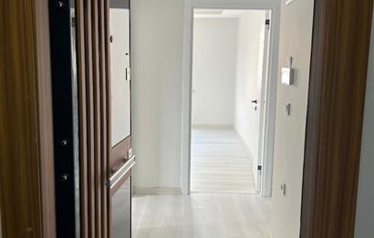 ÇEKMEKÖY TAŞDELEN'DE KAPALI MUTFAKLI SATILIK 2+1 DAİRE