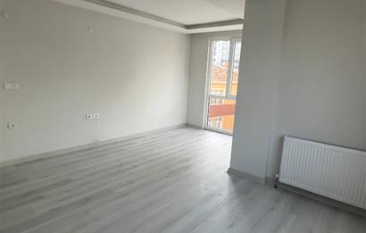 ÇEKMEKÖY TAŞDELEN'DE KAPALI MUTFAKLI SATILIK 2+1 DAİRE