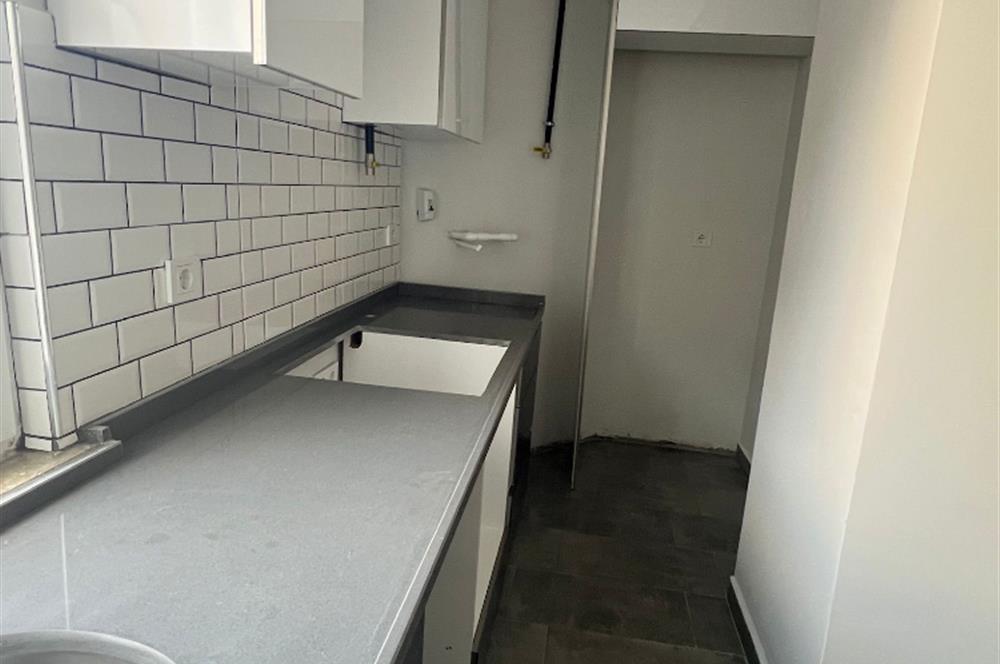 ÇEKMEKÖY TAŞDELEN'DE KAPALI MUTFAKLI SATILIK 2+1 DAİRE