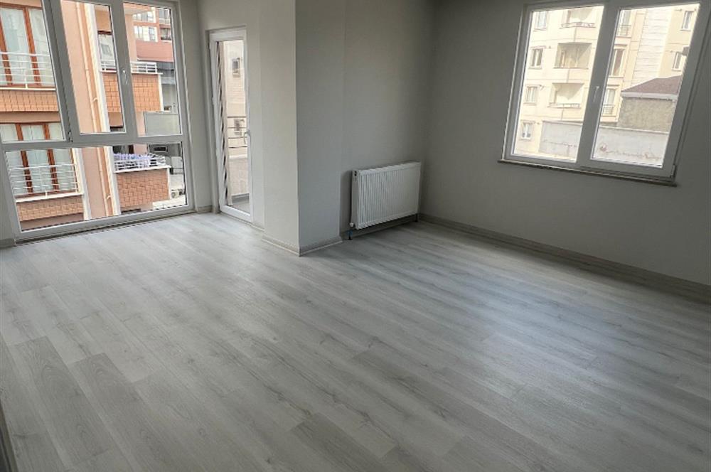 ÇEKMEKÖY TAŞDELEN'DE KAPALI MUTFAKLI SATILIK 2+1 DAİRE