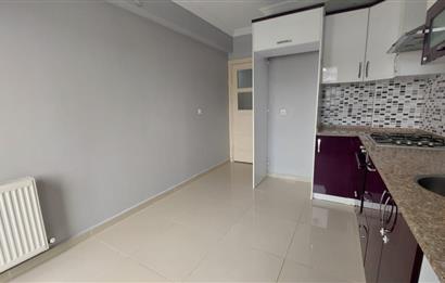 Fikri Altay Mah. Geniş 2+1 Kapalı Mutfak Önü Açık Kiralık Daire