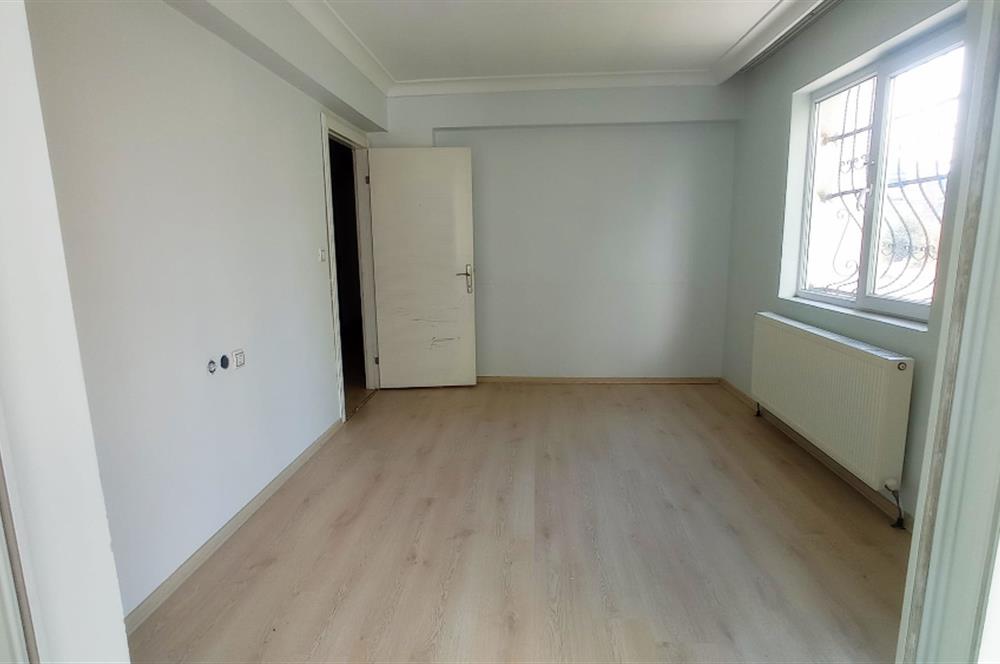 FERİDUNÇELİK CADDE ÜZERİ KAÇIRILMAYACAK FIRSAT DAİRE 3,5+1