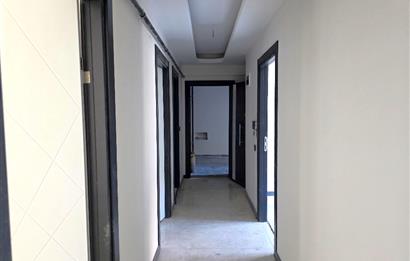 C21 Cius; Demirsubaşı Merkez Arakat Asansörlü Sıfır Satılık 2+1 Daire