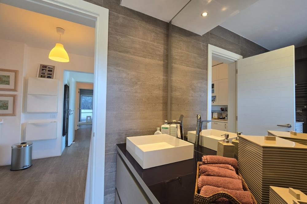 Bodrum Türkbükü Hebilkoy’da Prestijli Olivehill Sitesinde Eşsiz Deniz Manzaralı Satılık Dubleks