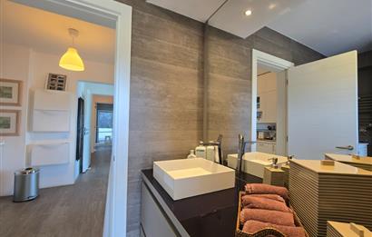 Bodrum Türkbükü Hebilkoy’da Prestijli Olivehill Sitesinde Eşsiz Deniz Manzaralı Satılık Dubleks