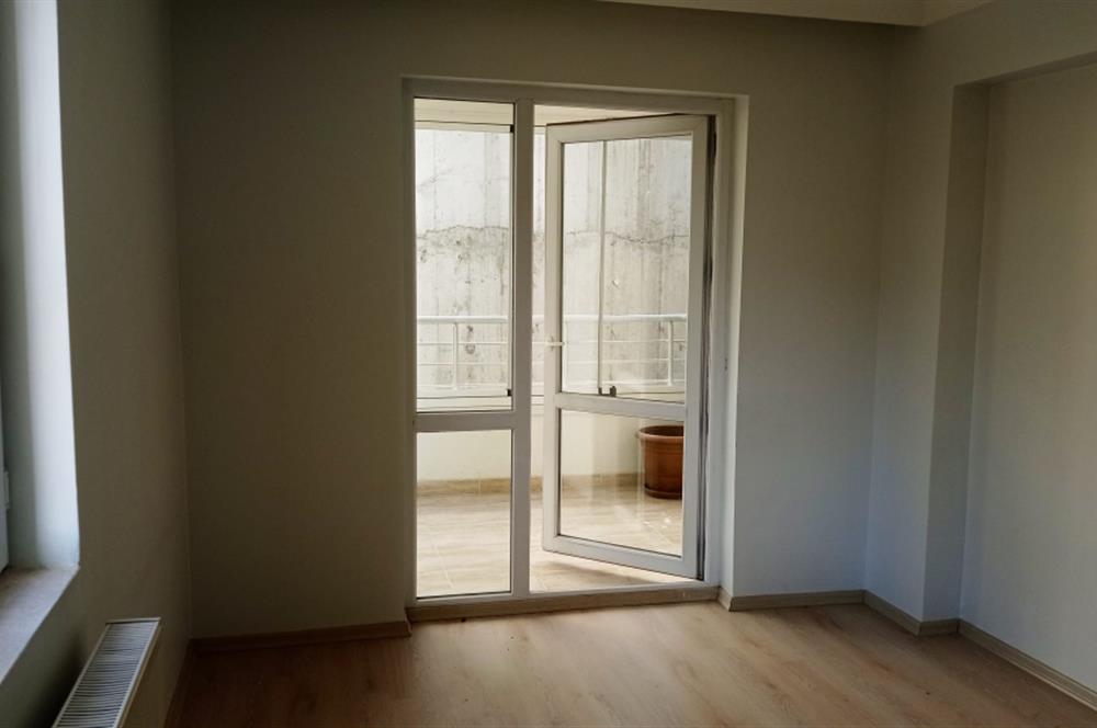 FERİDUNÇELİK CADDE ÜZERİ KAÇIRILMAYACAK FIRSAT DAİRE 3,5+1