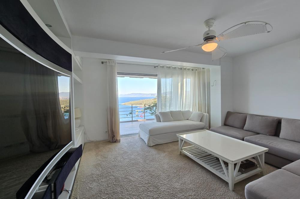 Bodrum Türkbükü Hebilkoy’da Prestijli Olivehill Sitesinde Eşsiz Deniz Manzaralı Satılık Dubleks