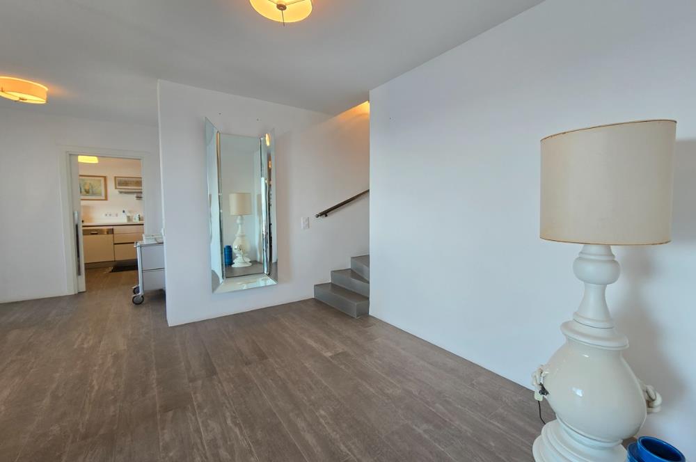 Bodrum Türkbükü Hebilkoy’da Prestijli Olivehill Sitesinde Eşsiz Deniz Manzaralı Satılık Dubleks