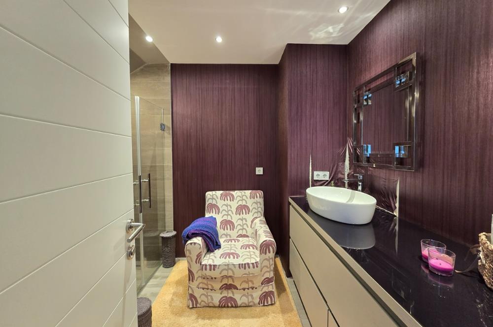 Bodrum Türkbükü Hebilkoy’da Prestijli Olivehill Sitesinde Eşsiz Deniz Manzaralı Satılık Dubleks