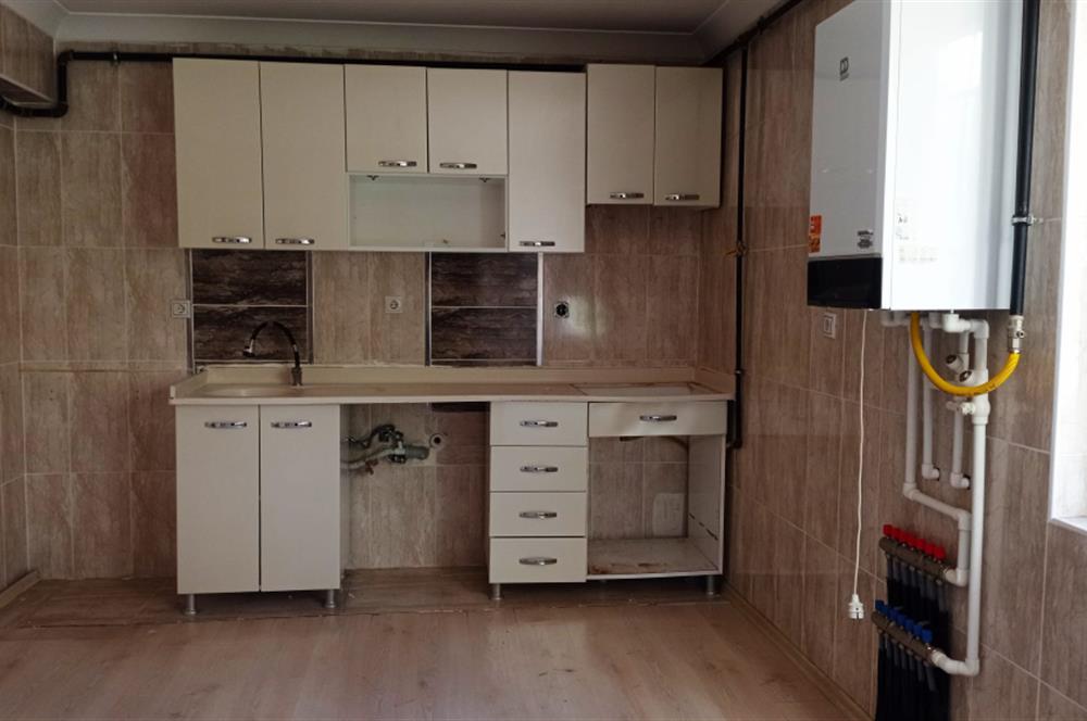 FERİDUNÇELİK CADDE ÜZERİ KAÇIRILMAYACAK FIRSAT DAİRE 3,5+1