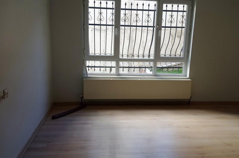 FERİDUNÇELİK CADDE ÜZERİ KAÇIRILMAYACAK FIRSAT DAİRE 3,5+1