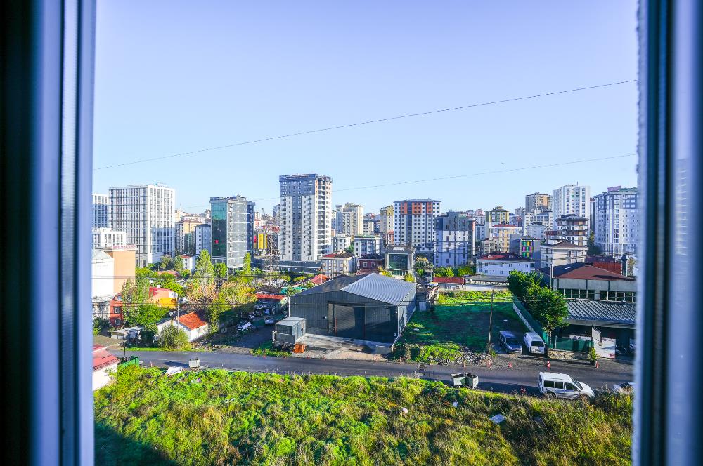 Şerifali Be-Sa Konutlarında Fırsat 4+1 130M2 Net Satılık Daire