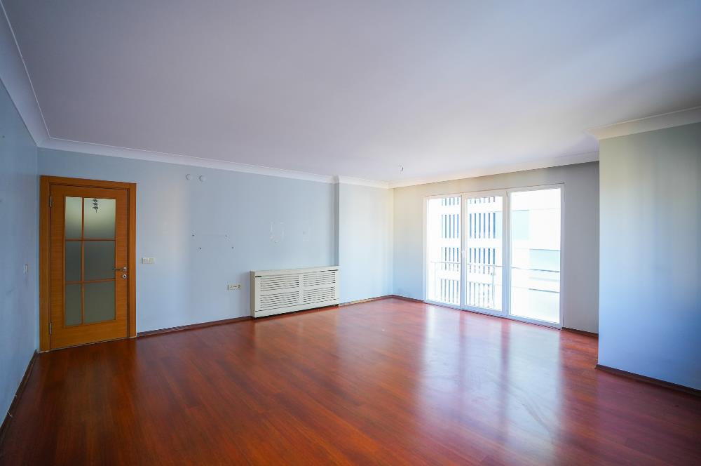 Şerifali Be-Sa Konutlarında Fırsat 4+1 130M2 Net Satılık Daire