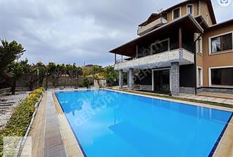 YALOVA KADIKÖY'DE MÜSTAKİL HAVUZLU 8+2 TRİPLEKS VİLLA 3'5 KATLI