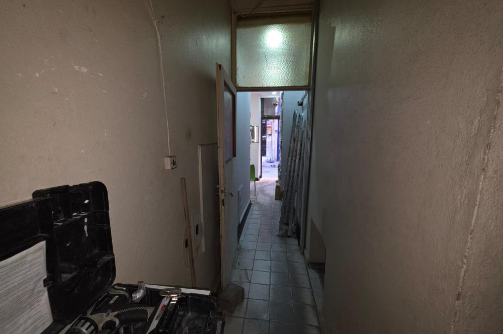 C21 Cius; Gemlik Asım Kocabıyık Camii Karşısı Satılık Dükkan