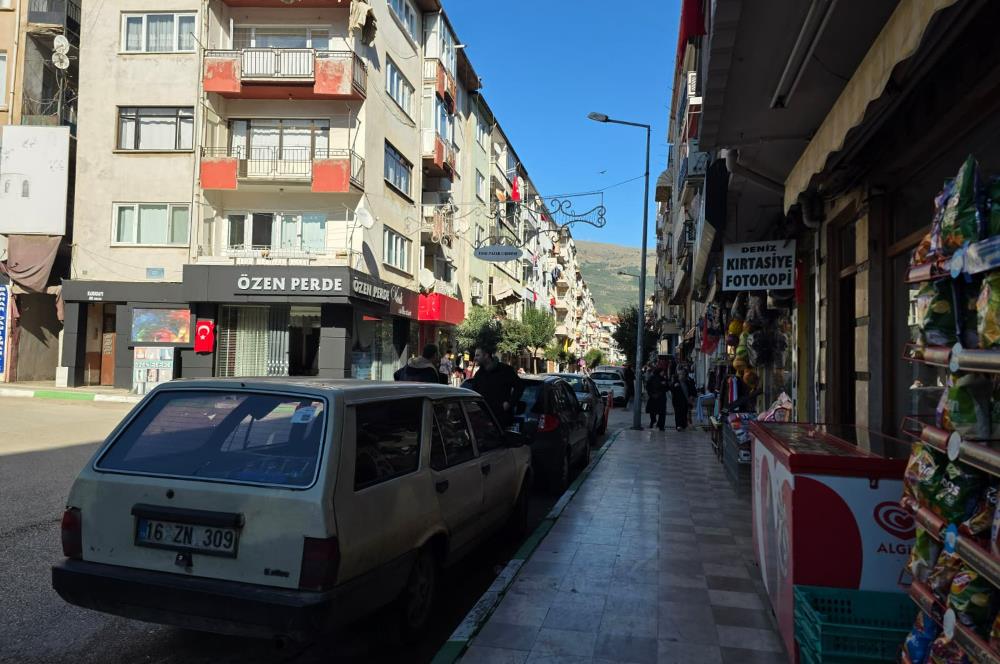 C21 Cius; Gemlik Asım Kocabıyık Camii Karşısı Satılık Dükkan