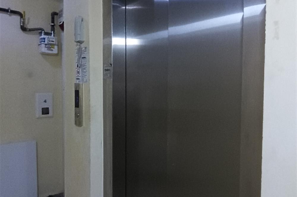 Kavaklı Emniyet'in yanında Yeni binada satılık 2+1 Daire