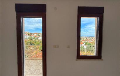                  Datça Merkez'de Önü Kapanmaz Muhteşem Deniz Manzaralı 3 Balkonlu 2+1 Ferah Daire