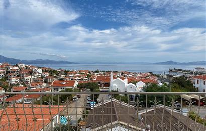                  Datça Merkez'de Önü Kapanmaz Muhteşem Deniz Manzaralı 3 Balkonlu 2+1 Ferah Daire