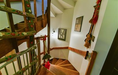 Kuzguncuk Bereketli Sokakta Satılık Müstakil Ev