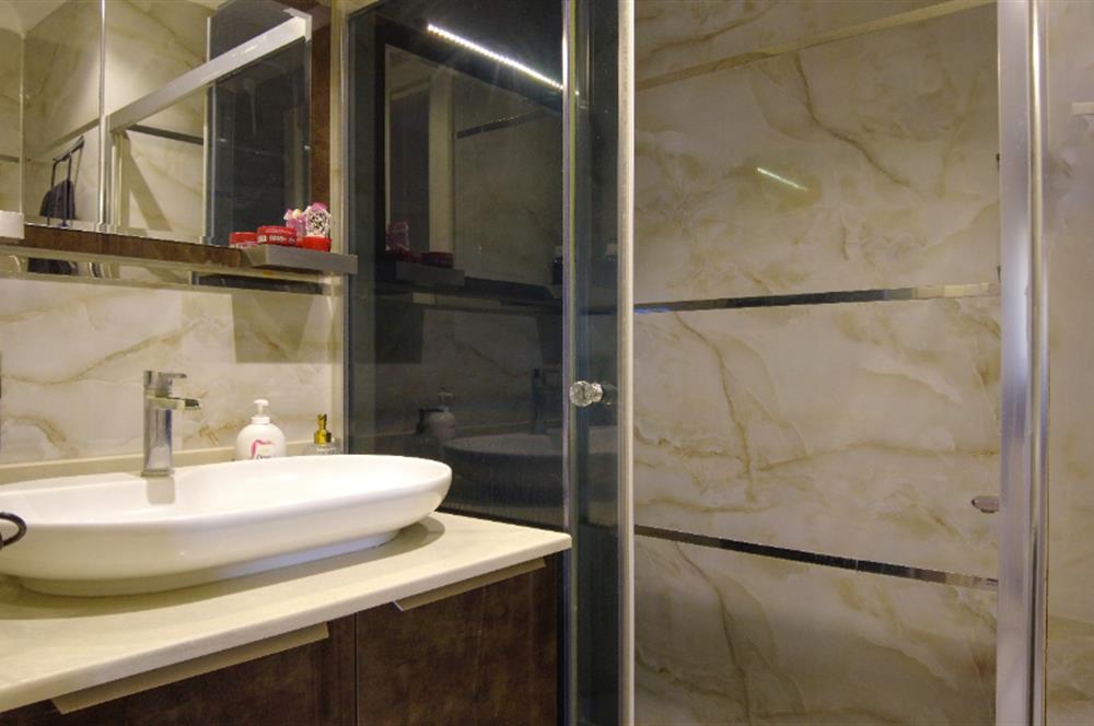 SİNPAŞ ALTINORAN'DA GÖL MANZARALI 2,5+1 DAİRE ACİL SATILIK 