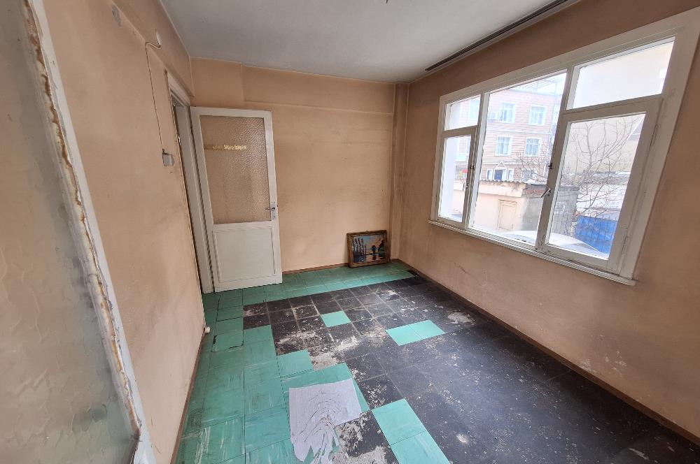 SARIYER MERKEZ MH / SARP SOKAK, SATILIK 1+1 KAT MÜLKİYETLİ DAİRE