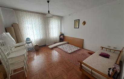 4 DÖNÜM ZEYTİNLİK İÇERİSİNDE SATILIK KAHVALTI SALONU VE BİNASI