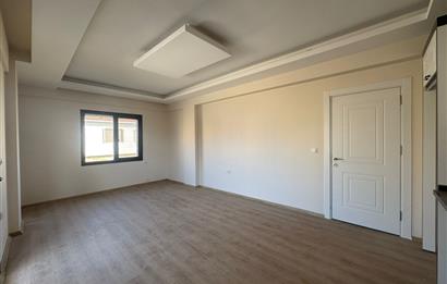 Foça Bağarası İZMA Modern Sitesi'nde 2+1 Satılık Daire